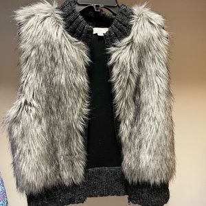 LOFT faux fur vest